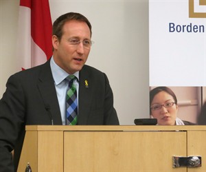 Justice Minister Peter MacKay worried about public faith in justice system | iNFOnews.ca CP27409268