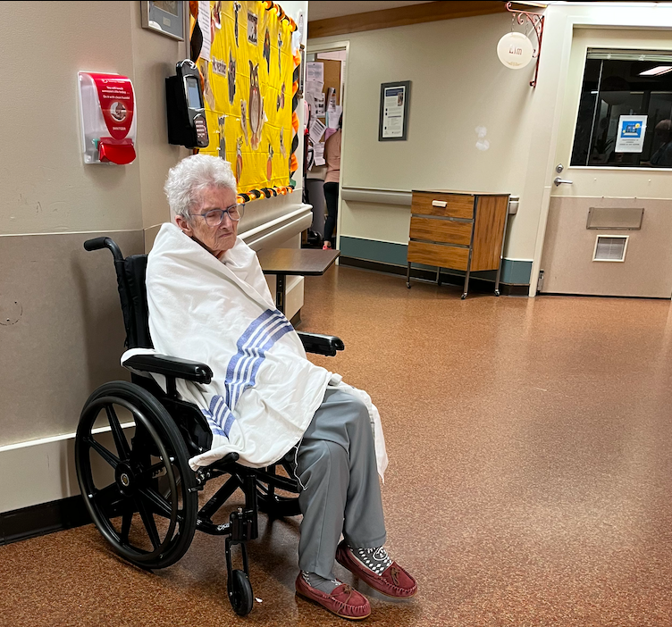 iN VIDEO: 'UNFATHOMABLE': Elderly Kamloops woman shuffled aside at care home | iNFOnews.ca
