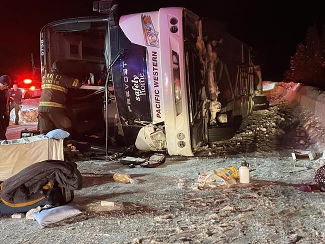 No charges in Christmas Eve bus crash on Okanagan Connector that left 4 dead | iNFOnews.ca No charges in Christmas Eve bus crash on Okanagan Connector that left 4 dead | iNFOnews.ca