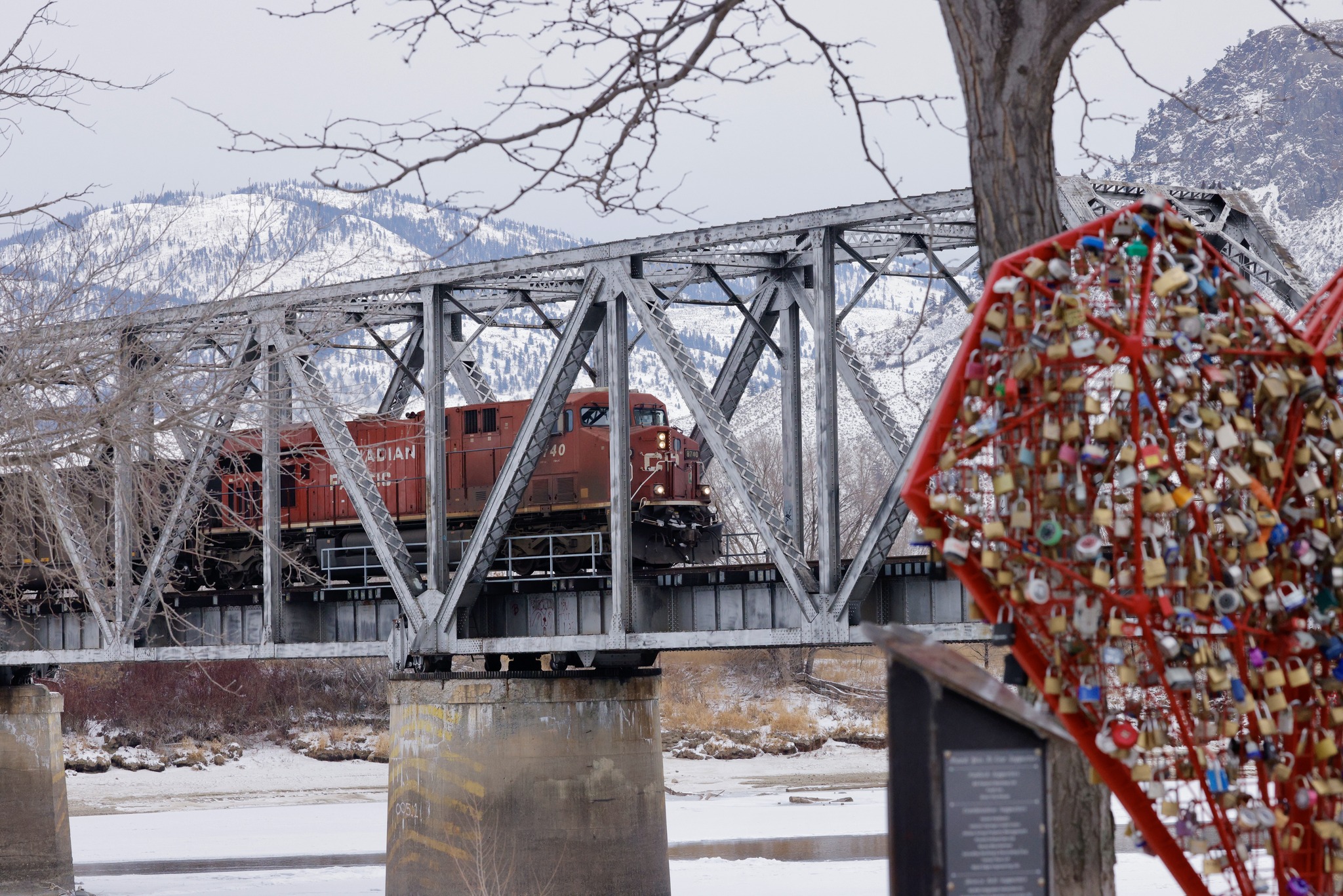 iN PHOTOS: Boats, trains and automobiles under ice, snow in Okanagan, Kamloops | iNFOnews.ca