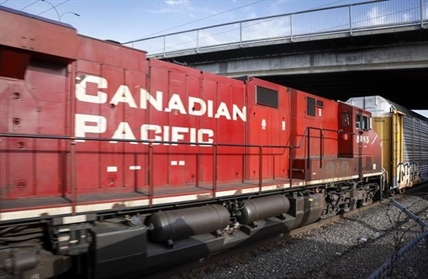 Train locomotives derail near Revelstoke, B.C., two injured, cleanup underway | iNFOnews.ca Train locomotives derail near Revelstoke, B.C., two injured, cleanup underway | iNFOnews.ca