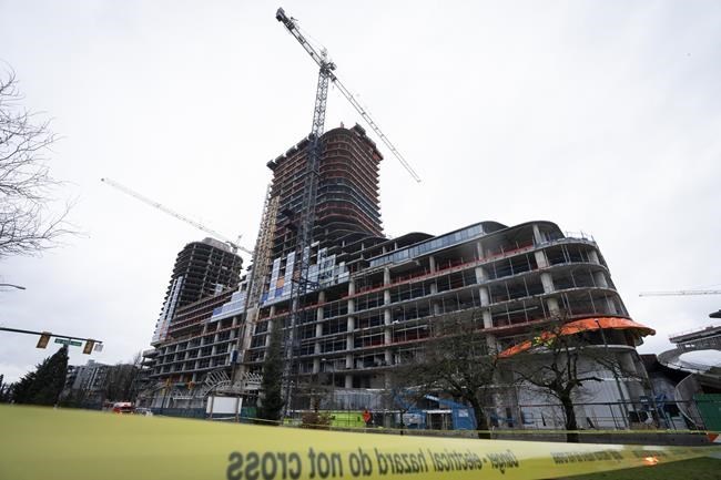 UPDATE: WorkSafeBC says no injuries in fourth crane accident in Metro Vancouver | iNFOnews.ca