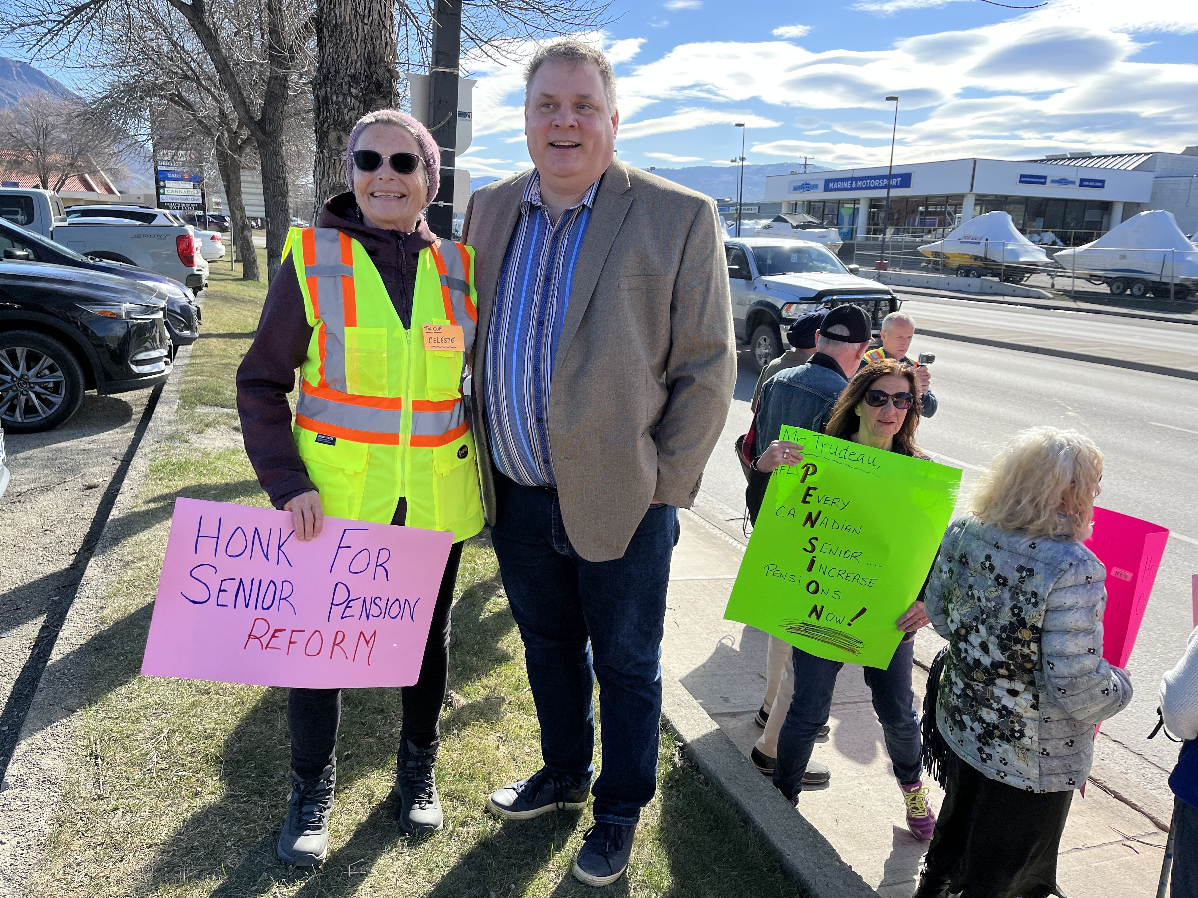 Kamloops and Vernon seniors flex their grey power in fight for pension reform | iNFOnews.ca Kamloops and Vernon seniors flex their grey power in fight for pension reform | iNFOnews.ca