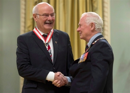 Mike Harcourt rips up NDP card, says B.C. New Democrats not ready to govern | iNFOnews.ca Mike Harcourt rips up NDP card, says B.C. New Democrats not ready to govern | iNFOnews.ca