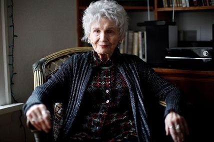 Alice Munro's daughter alleges sexual abuse by the late author's husband | iNFOnews.ca