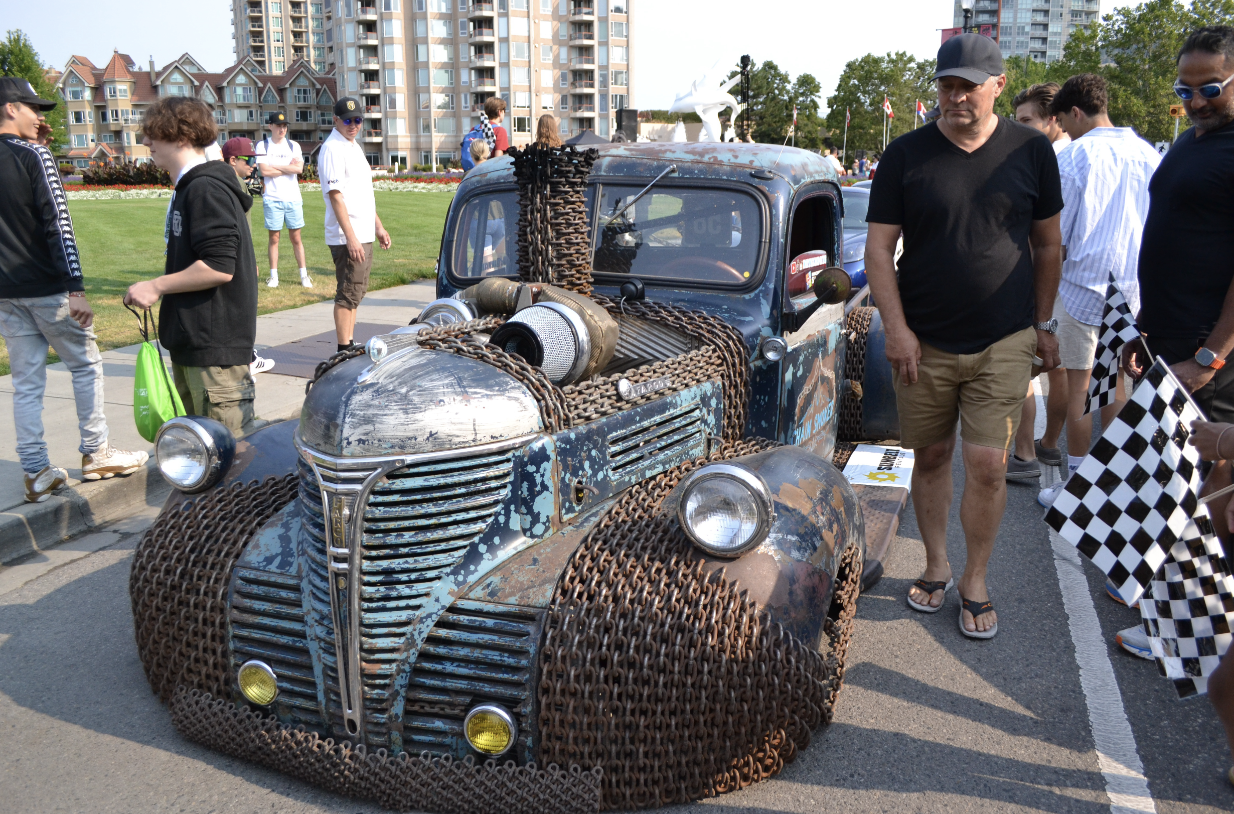 iN PHOTOS: Supercars started their engines in Kelowna for Okanagan Dream Rally | iNFOnews.ca