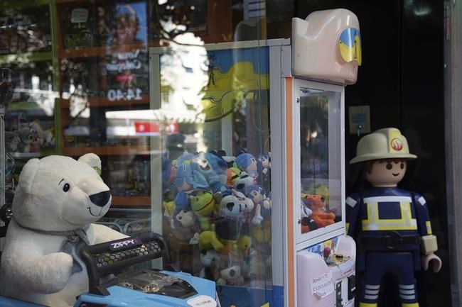 Claw machine games are Rio de Janeiro's new public enemy | iNFOnews.ca