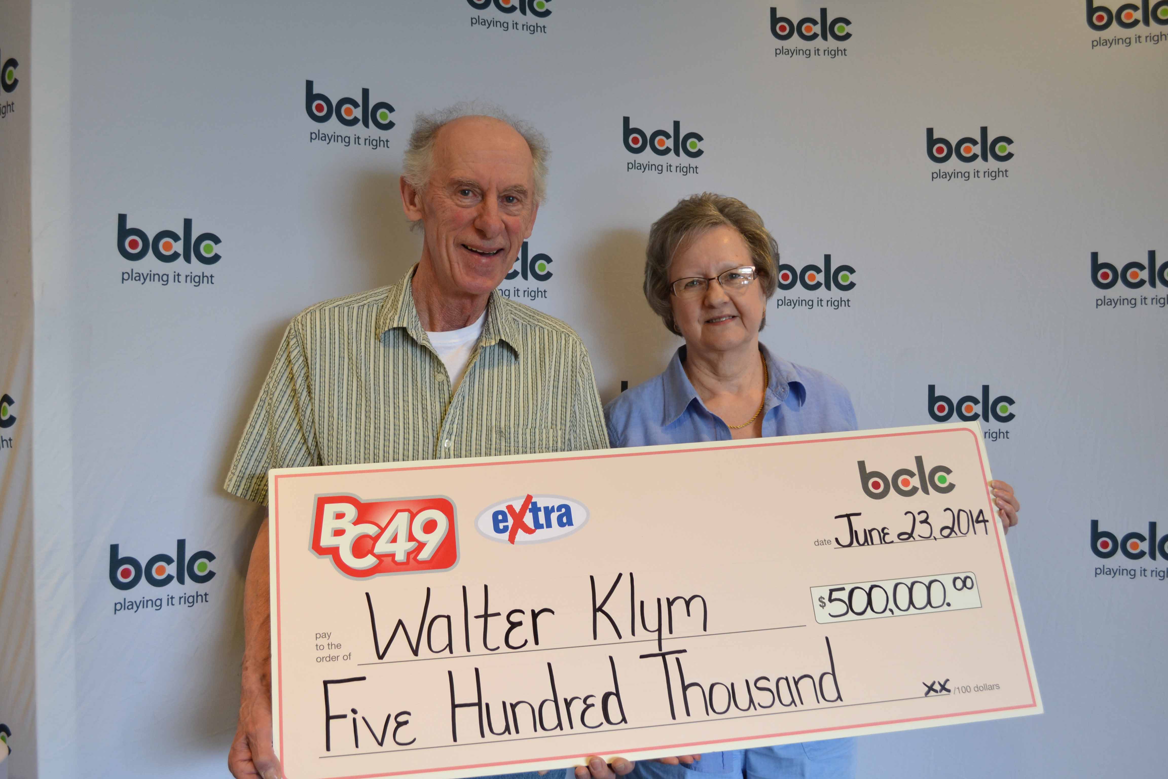 Lottery winning retiree brings home the bacon | iNFOnews.ca