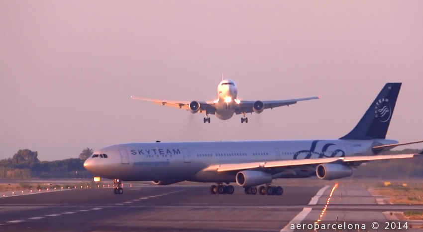 Close call at Barcelona Airport | iNFOnews.ca