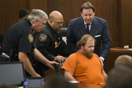 Texas shooting suspect collapses twice in court | iNFOnews.ca