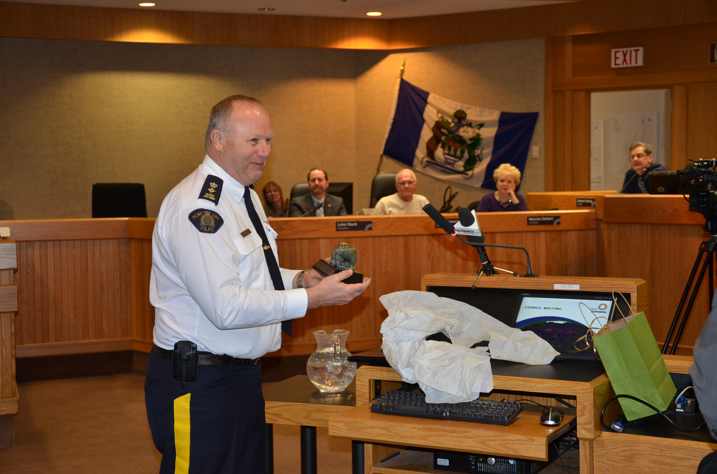 Supt. Bill McKinnon makes surprise appearance at City Hall | iNFOnews.ca
