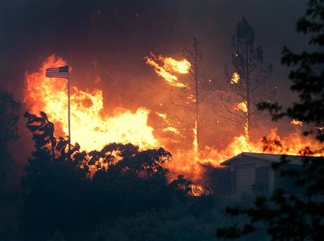 Gusty winds fuel destructive Washington State wildfire | iNFOnews.ca Gusty winds fuel destructive Washington State wildfire | iNFOnews.ca