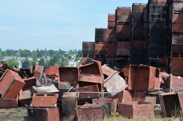 Burnt packing bins bad news for fruit growers | iNFOnews.ca
