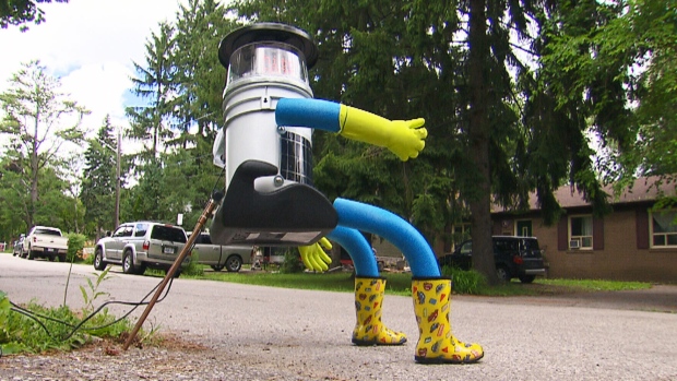 Hitchhiking robot enters the Okanagan during final leg of Halifax-to-Victoria journey | iNFOnews.ca Hitchhiking robot enters the Okanagan during final leg of Halifax-to-Victoria journey | iNFOnews.ca