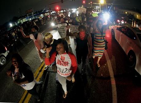 Police, protesters clash again in Ferguson | iNFOnews.ca Police, protesters clash again in Ferguson | iNFOnews.ca