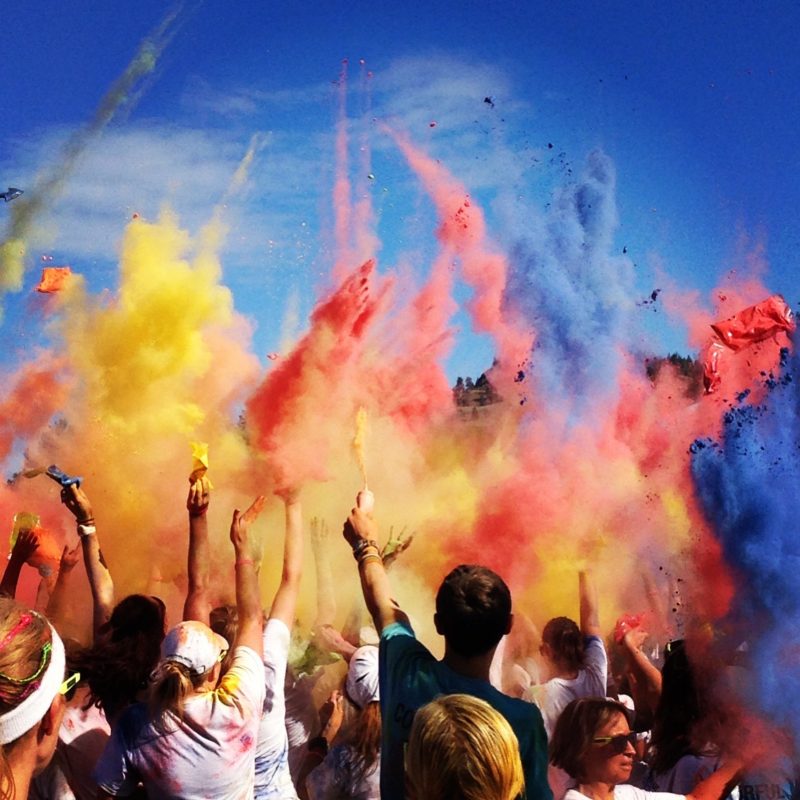 Runners to show their true colours for hospital charity | iNFOnews.ca