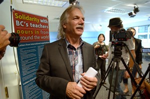 B.C. teachers cast ballots on bittersweet contract deal with province | iNFOnews.ca B.C. teachers cast ballots on bittersweet contract deal with province | iNFOnews.ca