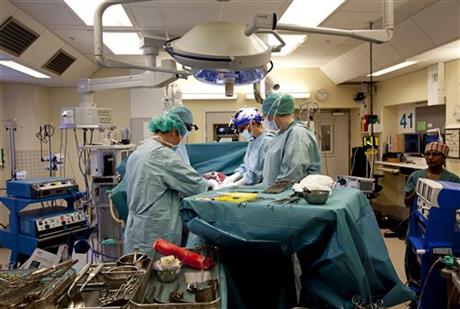 VIDEO: Baby born to woman after womb transplant is medical first | iNFOnews.ca