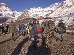 Avalanche and blizzard in Nepal kill 12 people, including 4 Canadians | iNFOnews.ca Avalanche and blizzard in Nepal kill 12 people, including 4 Canadians | iNFOnews.ca
