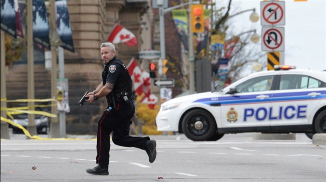 Ottawa gunman hit by several volleys from security forces before fatal shot | iNFOnews.ca Ottawa gunman hit by several volleys from security forces before fatal shot | iNFOnews.ca