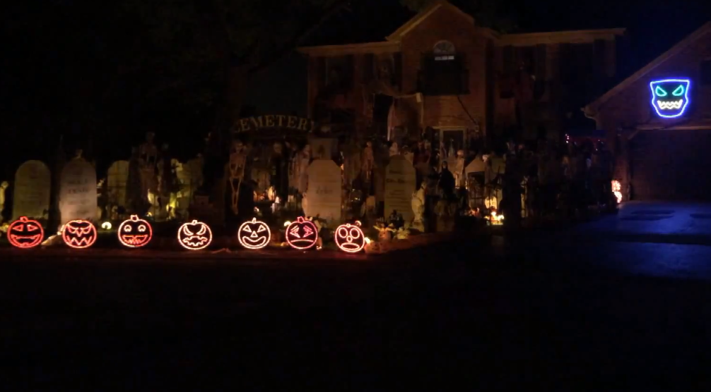 The best Halloween light show of 2014 | iNFOnews.ca