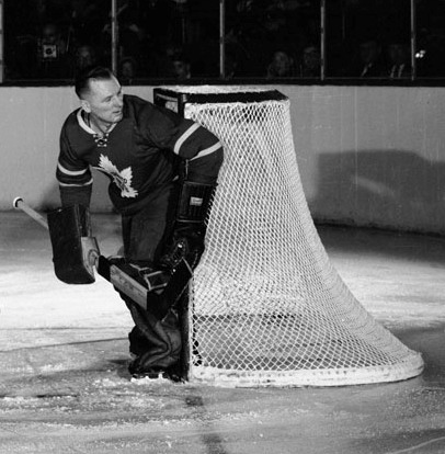Remembrance Day: Hockey Hall of Famers traded sticks for rifles to fight for country | iNFOnews.ca Remembrance Day: Hockey Hall of Famers traded sticks for rifles to fight for country | iNFOnews.ca