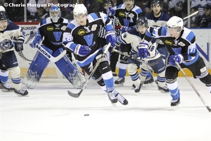 Penticton Vees trounce Rivermen | iNFOnews.ca