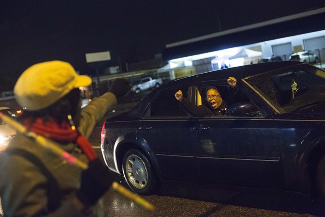 Ferguson tense ahead of grand jury decision | iNFOnews.ca