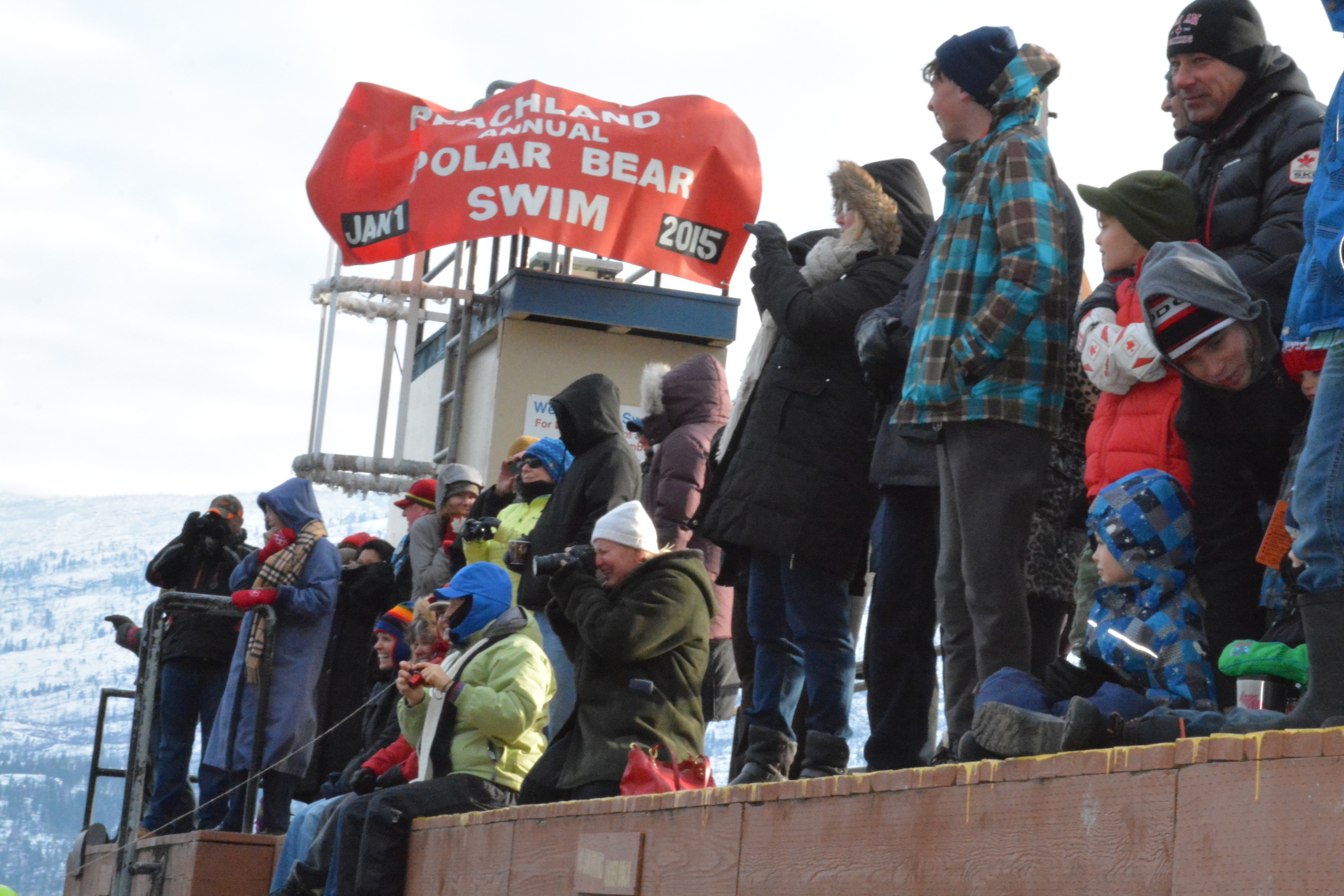PHOTOS: 2015 Polar Bear Swim in Peachland draws plenty of gutsy swimmers | iNFOnews.ca