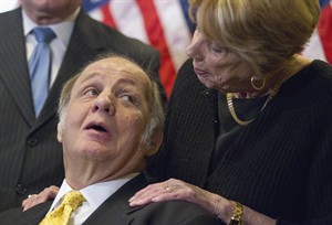 Prosecutors: John Hinckley, who shot Reagan, won't face new charges in death of James Brady | iNFOnews.ca Prosecutors: John Hinckley, who shot Reagan, won't face new charges in death of James Brady | iNFOnews.ca