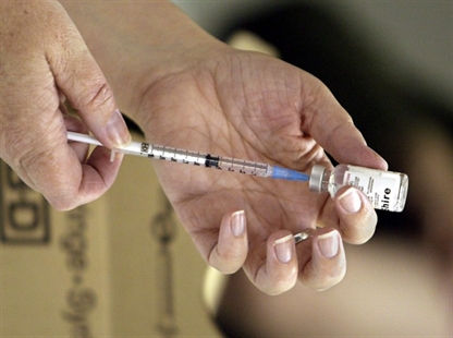 Flu shot lowers risk of rare side-effect in most seasons for most people | iNFOnews.ca Flu shot lowers risk of rare side-effect in most seasons for most people | iNFOnews.ca