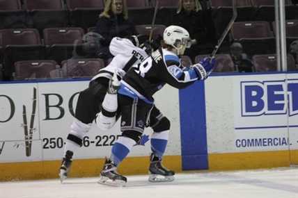 Penticton Vees edge visiting Silverbacks | iNFOnews.ca