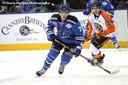 Penticton Vees fend off scrappy Smoke Eaters | iNFOnews.ca Penticton Vees fend off scrappy Smoke Eaters | iNFOnews.ca