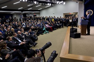 Urging moderate Muslims to speak out, Obama says US at war with those who pervert Islam | iNFOnews.ca Urging moderate Muslims to speak out, Obama says US at war with those who pervert Islam | iNFOnews.ca