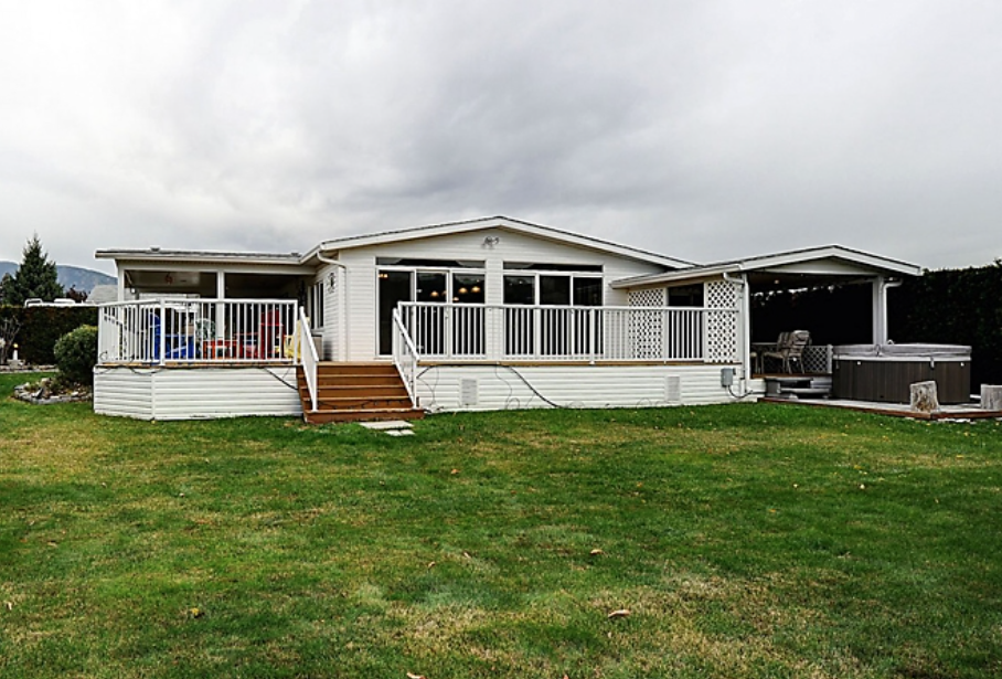 Yard sale planned for evicted trailer park tenants | iNFOnews.ca