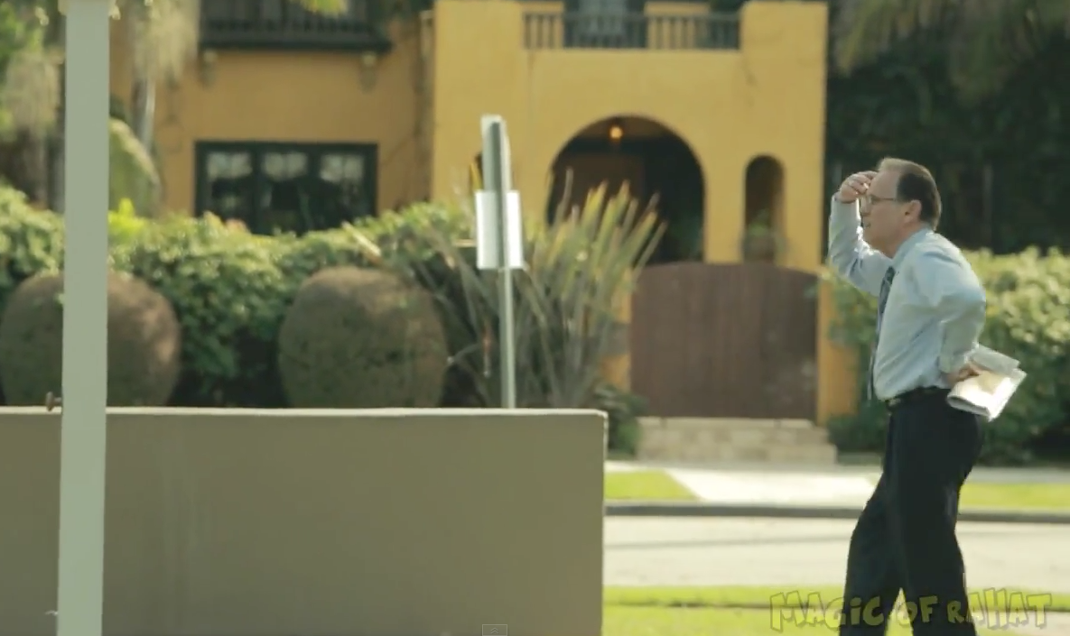 Magic door dumbfounds unsuspecting victims | iNFOnews.ca Magic door dumbfounds unsuspecting victims | iNFOnews.ca