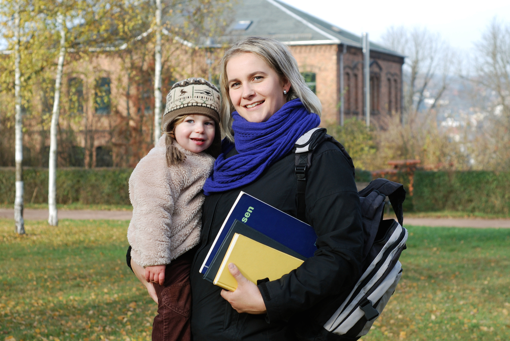 B.C. single parents in line for $24.5-million job-support plan | iNFOnews.ca B.C. single parents in line for $24.5-million job-support plan | iNFOnews.ca