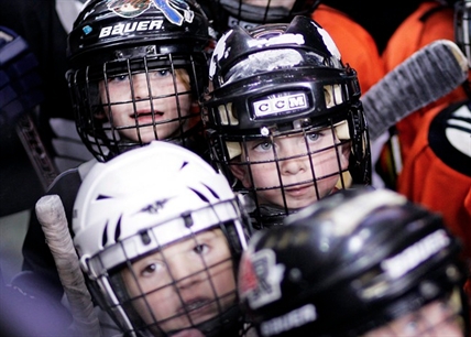 Minor hockey takes aim at misbehaving parents by booting kids from teams | iNFOnews.ca Minor hockey takes aim at misbehaving parents by booting kids from teams | iNFOnews.ca