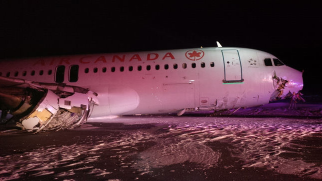 VIDEO: Air Canada flight slides off Halifax runway | iNFOnews.ca