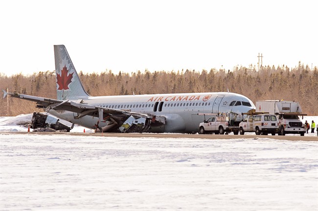 Investigators sifting through plane wreckage, interviewing witnesses | iNFOnews.ca Investigators sifting through plane wreckage, interviewing witnesses | iNFOnews.ca
