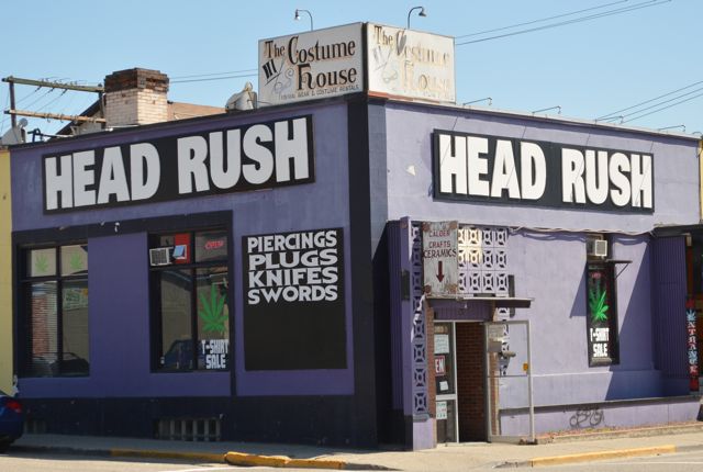 Shopkeeper describes Vernon sword fight | iNFOnews.ca