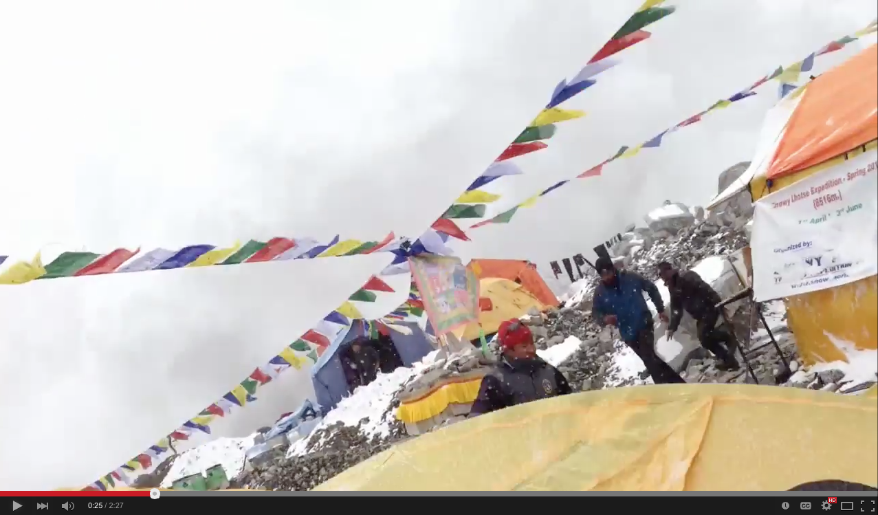 Terrifying video of Mt. Everest avalanche triggered by Nepal quake | iNFOnews.ca