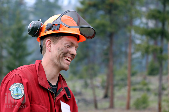 New wildfire recruits put through paces | iNFOnews.ca