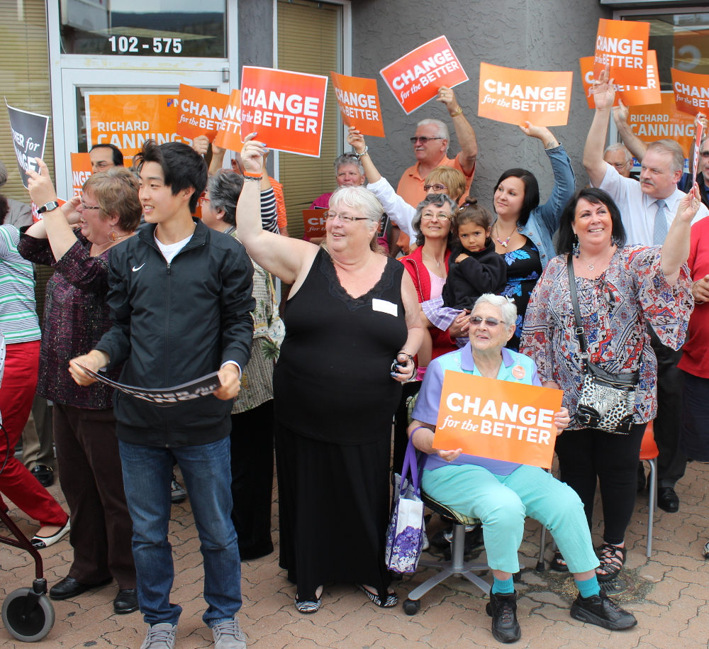 Dix rallies Penticton troops | iNFOnews.ca