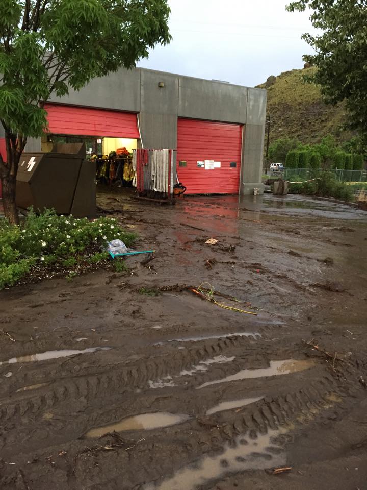 Cleanup begins after storm brings flash floods to Cache Creek | iNFOnews.ca Cleanup begins after storm brings flash floods to Cache Creek | iNFOnews.ca