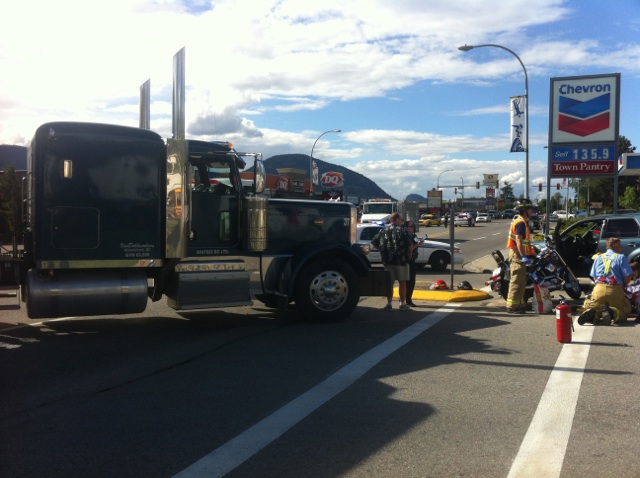 UPDATE: Penticton motorcyclist taken to hospital | iNFOnews.ca