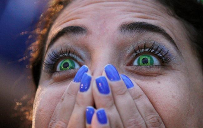 Cosmetic contact lenses to be licensed like corrective lenses | iNFOnews.ca Cosmetic contact lenses to be licensed like corrective lenses | iNFOnews.ca