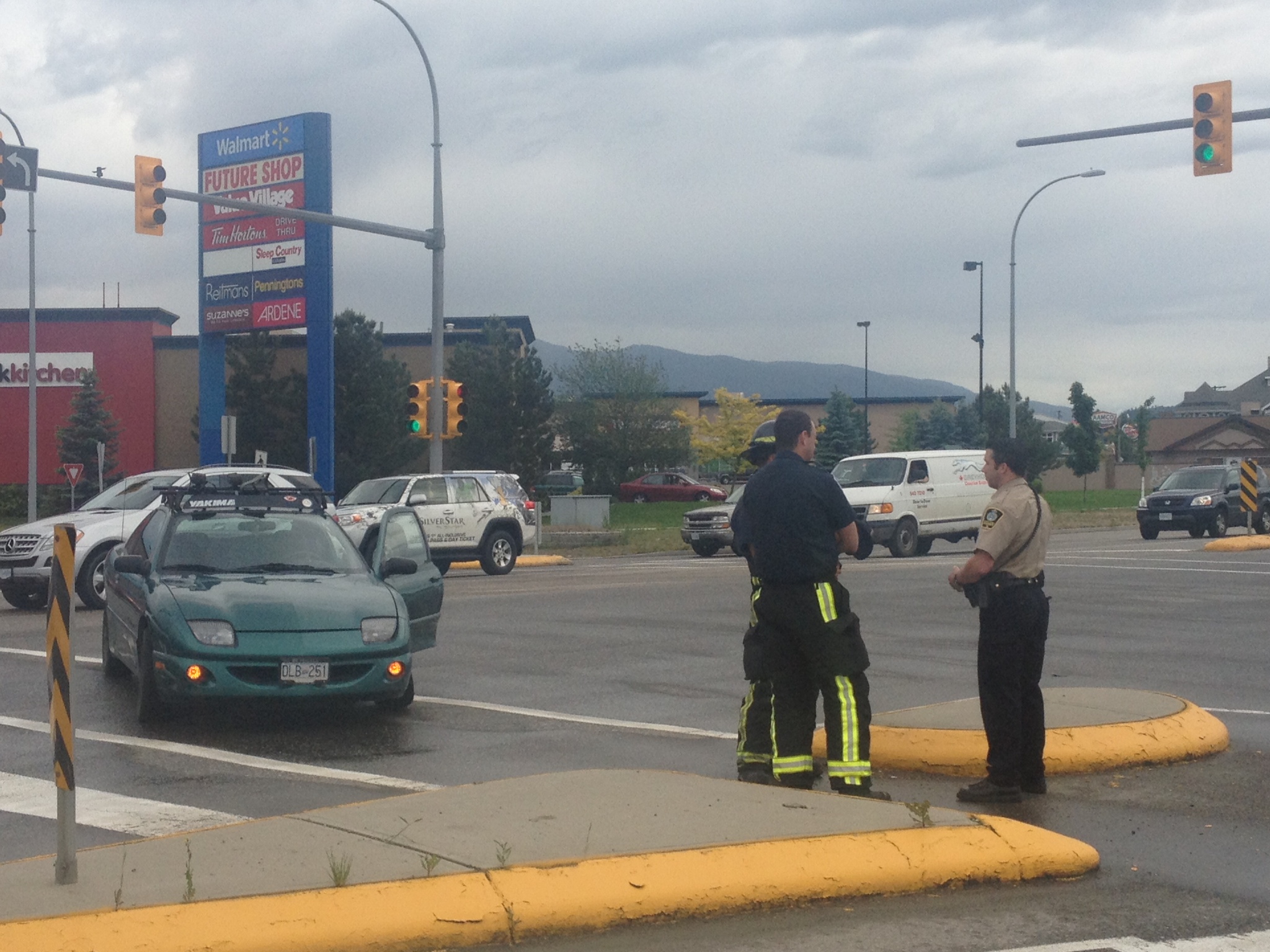 Two car accident slows traffic along 27th Street in Vernon | iNFOnews.ca Two car accident slows traffic along 27th Street in Vernon | iNFOnews.ca