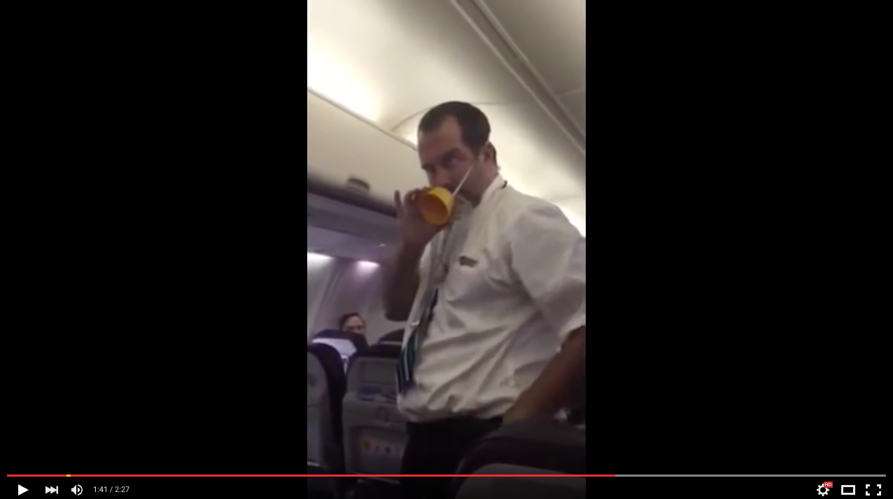 TRENDING NOW: Sassy flight attendant's pre-flight safety demo | iNFOnews.ca TRENDING NOW: Sassy flight attendant's pre-flight safety demo | iNFOnews.ca