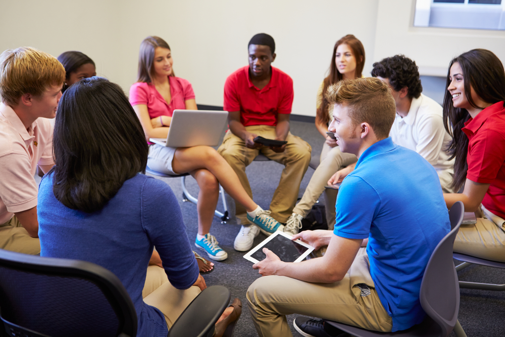 'Flipped' classroom sees kids do homework at school after watching online videos | iNFOnews.ca